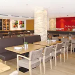 酒店 赛利维勒酒店及餐厅 3*
