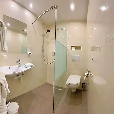 Seligweiler & Restaurant Hotel 3*
