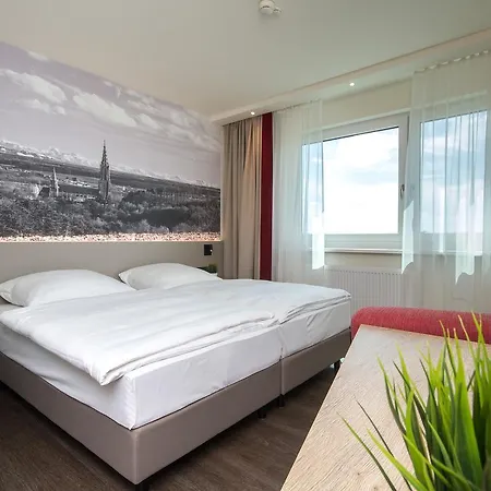 Seligweiler & Restaurant מלון 3*